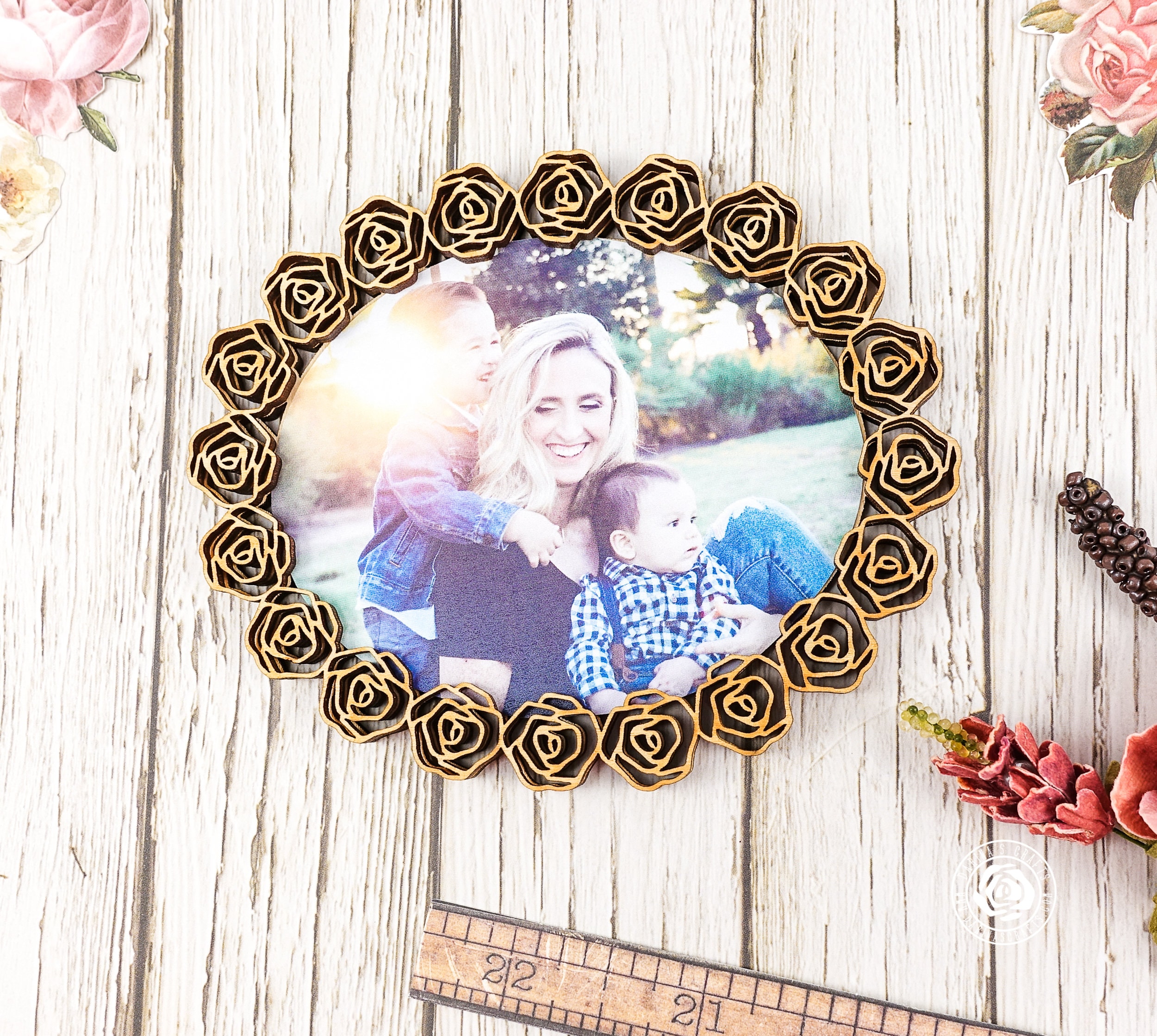 Wooden Roses Frame Floral Wood Frames, Vintage Roses Wood Cut Outs, Oval Frame Set of 2 ...