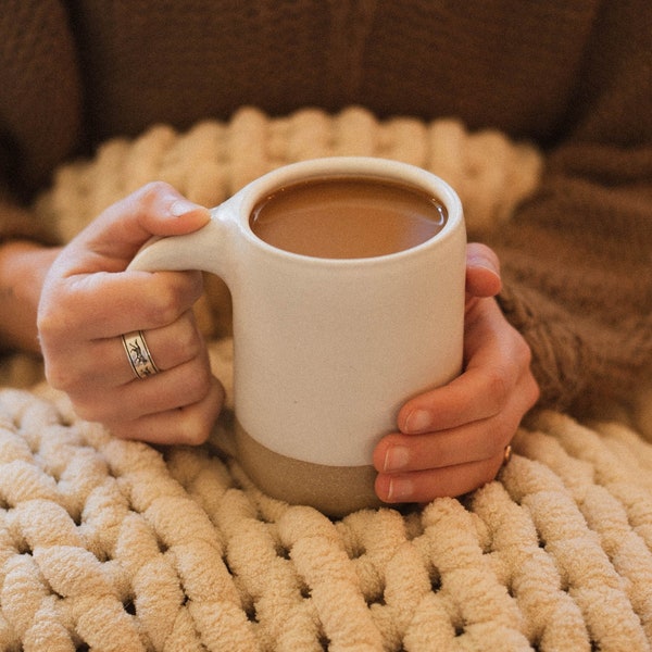 Handmade Ceramic Mug, Ivory Mug, White Pottery Mug, White Handmade Mug, Modern Ceramic Mug, Minimal Large Mug, Stoneware Coffee and Tea Mug