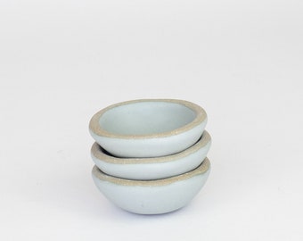 Handmade Small Blue Dish, Tea Bag Holder, Light Blue Ceramic Jewelry Dish, Pottery Pinch Pot, Light Blue Trinket Dish, Clay Dish