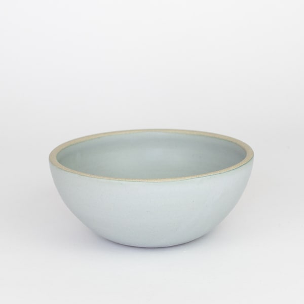 Handmade Light Blue Ceramic Bowl, Pale Blue Entree Bowl, Blue Dinner Bowl, Light Blue Dishes, Light Blue Modern Entree Bowl, Minimal Pottery