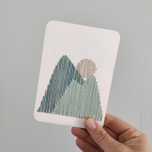 KIT Carte à Broder DIY - Montagnes