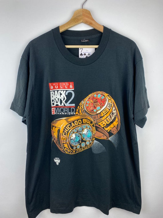 Vintage Chicago Bulls Shirt