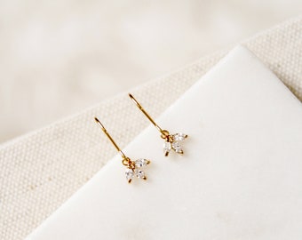 Dangle Earrings, Gold Earrings, Minimal Earrings, Flower Earrings, Dressy Earrings, Gifts for Her, Earrings, Sparkly Earrings