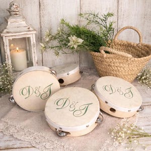 Tambourine for wedding, custom place card favor with bride and groom's name, Sicilian drum, size 10 cm