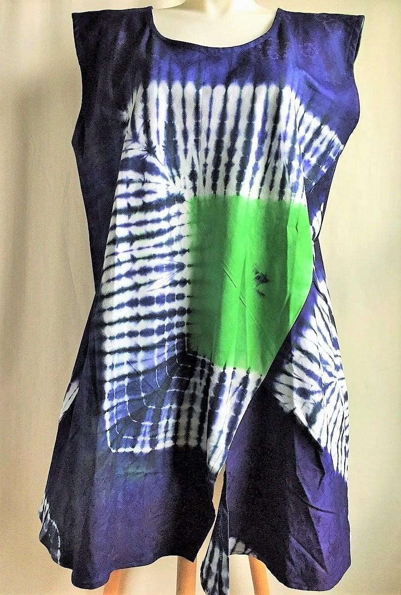 African Batik Fabric Notched Hem Cotton Tunic Size 2X 3X