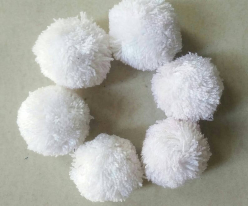 20pcs Handmade Yarn Pom Poms white pompoms 1.5 inch craft Etsy