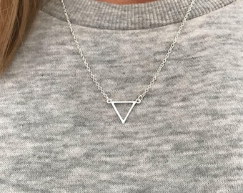 Ongekend Triangle necklace | Etsy JH-55