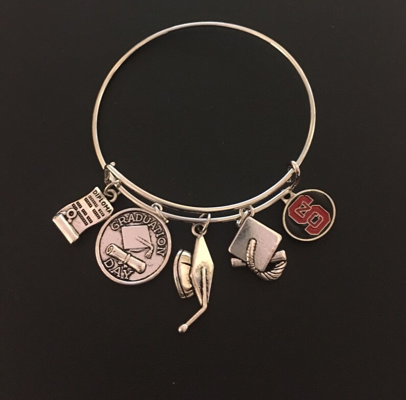 North Carolina State Wolfpack Graduation Day 2019 Women/'s Bangle Bracelet