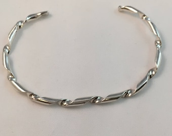 Twist Bracelet