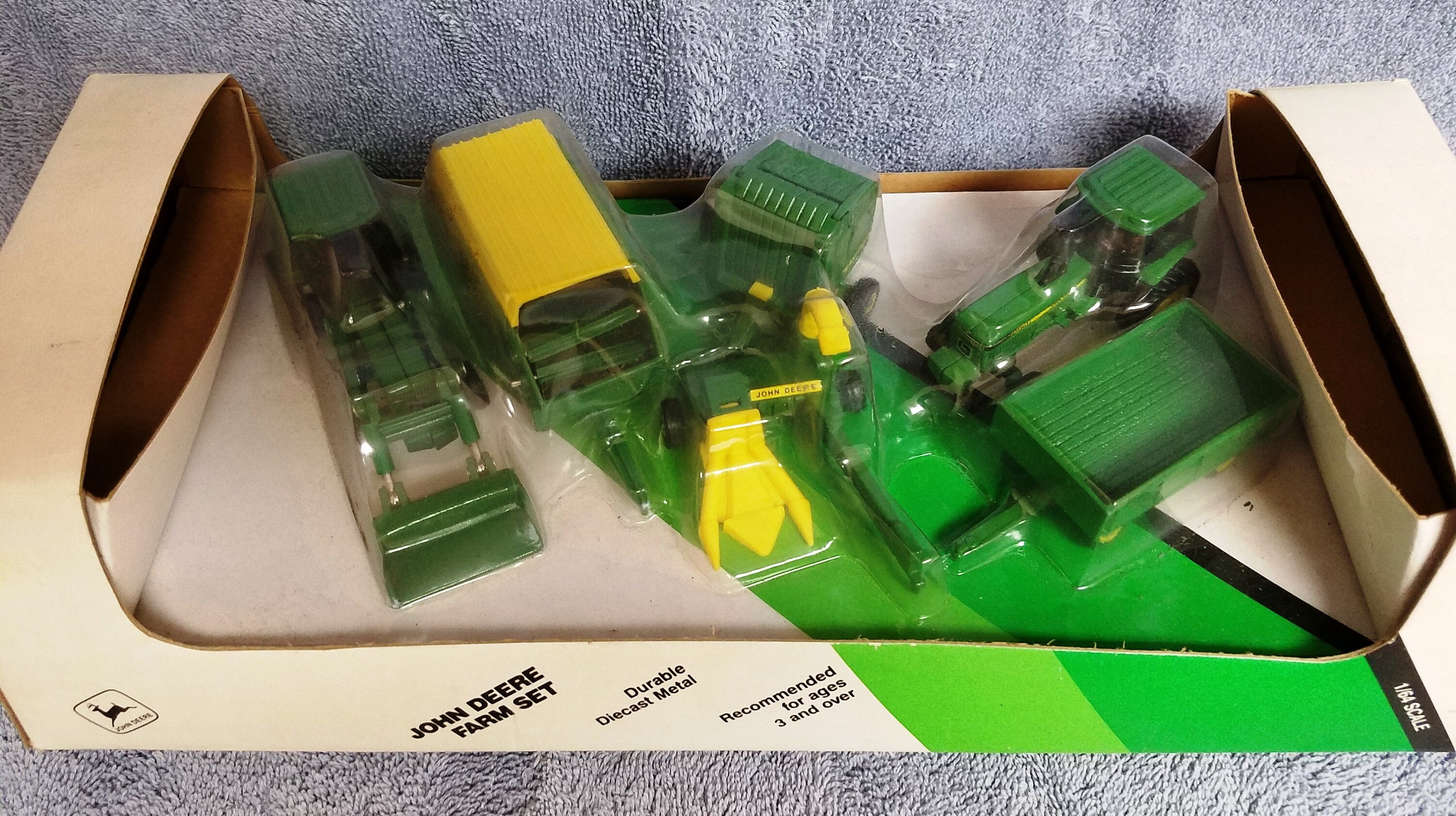 ertl farm sets 1 64