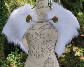 Viking Fur Wedding Cloak, Norse Mantle, Nordic Fur Shawl