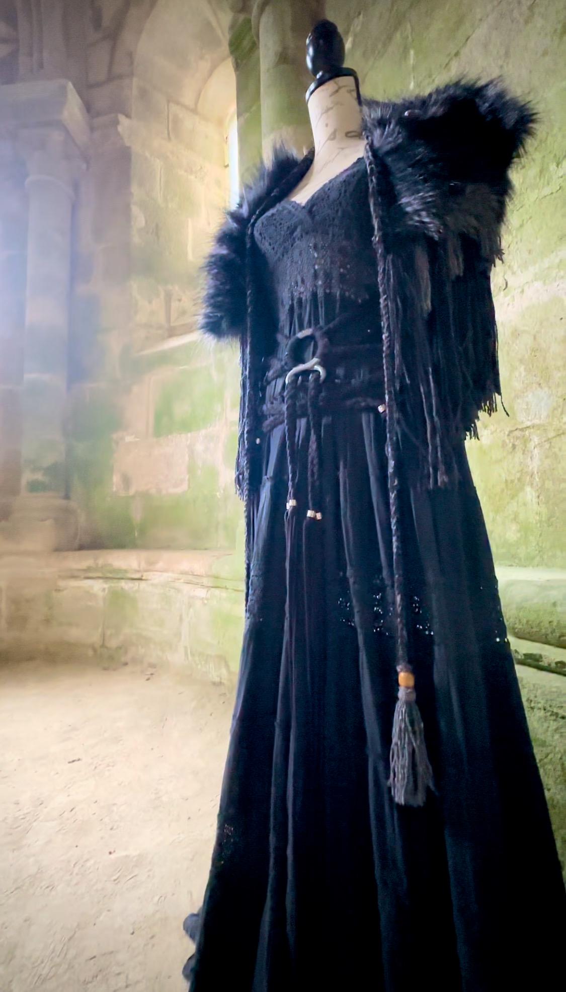Dark Viking Wedding Dress Set: Gothic Norse Pagan Elopement - Etsy Canada