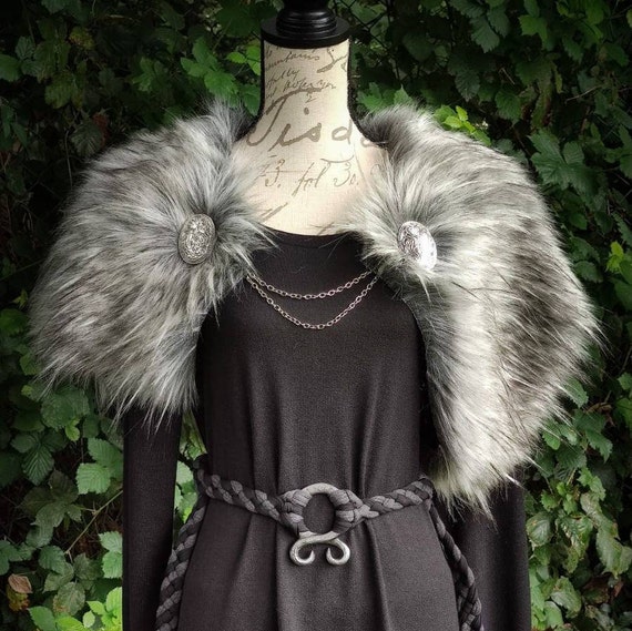 Norse Viking Fur, Viking Wedding, Viking Fur Shoulder, Norse Shoulder Fur,  Celtic Wedding, Viking Shawl, Viking Fur Mantle, Shieldmaiden Fur 