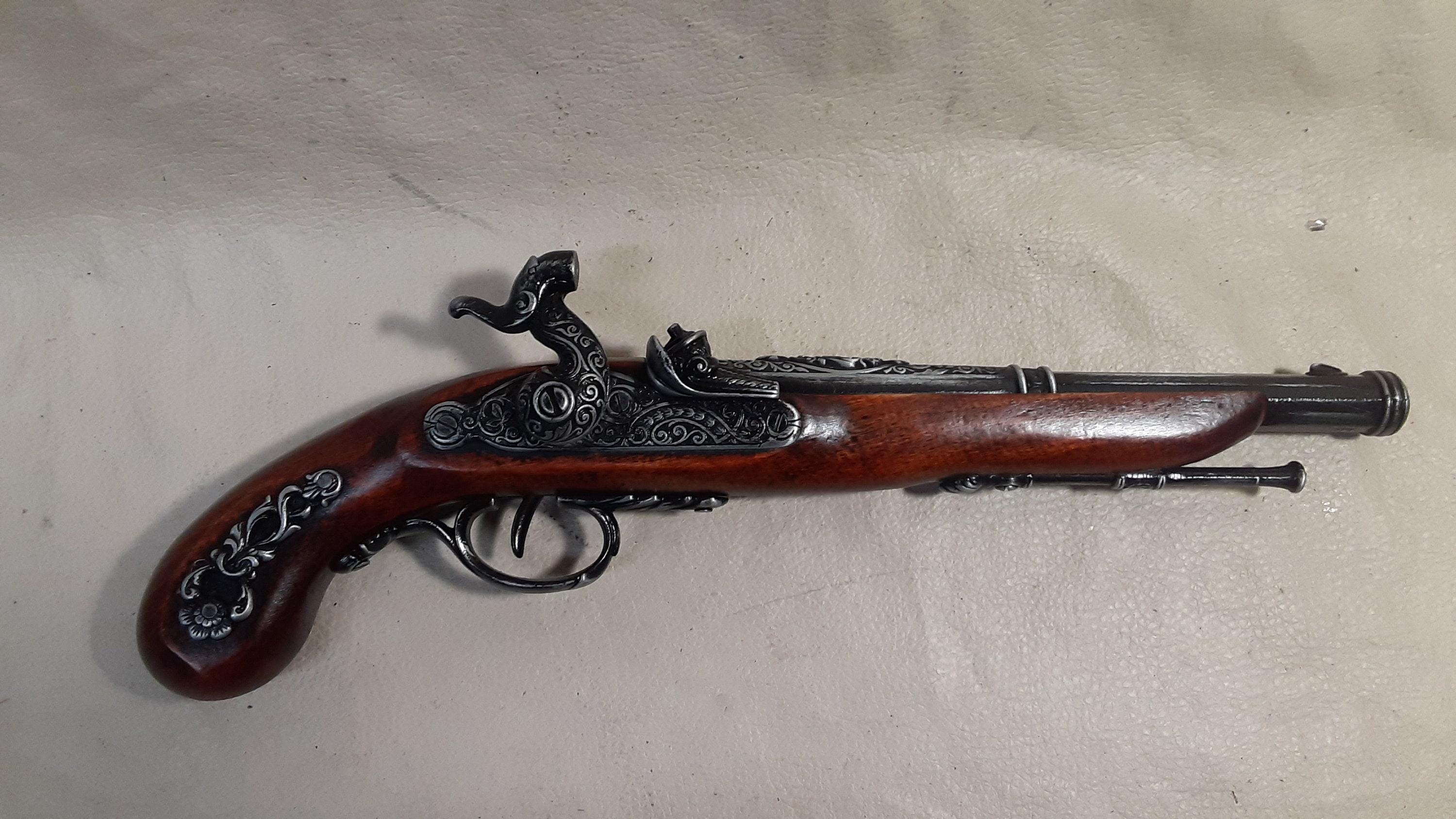 European XVIII Century Non-Firing 'Blunderbuss' Flintlock Pistol Replica  308.01 – Replica Flintlock Pistols – Royal Armouries