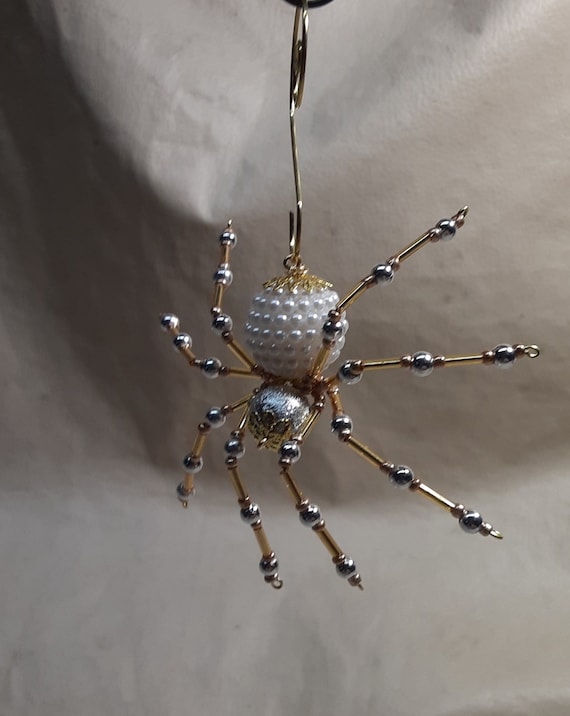 Steampunk/Christmas Pearl Silver and Gold Spider