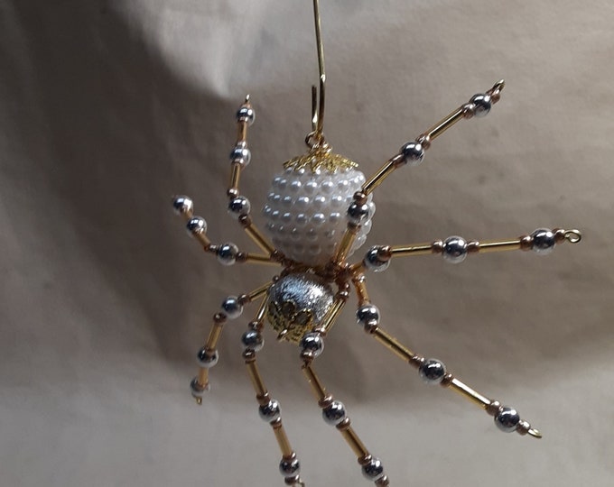 Steampunk/Christmas Pearl Silver and Gold Spider