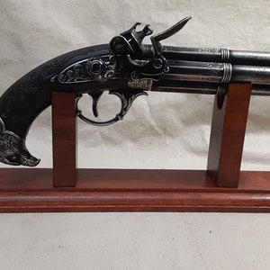 Right Handed Steampunk Style 18th Century Aged Eagle&#39;s Head Four x Antique Reproduction Non-Firing Flintlock