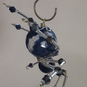 Araignée de Noël steampunk bleu sodalite