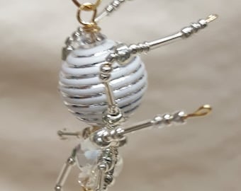 Steampunk Crystalline White/Silver Striped Ice Spider