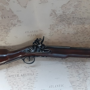 Right Handed Aged Non Firing Antique Reproduction Pewter Pirate&#39;s Boarding Blunderbuss