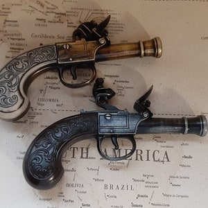 Steampunk Style 18th Century Antique Reproduction Aged Non Firing English Lady's Muff Flintlock W/Optionl Holster and Leg Garter