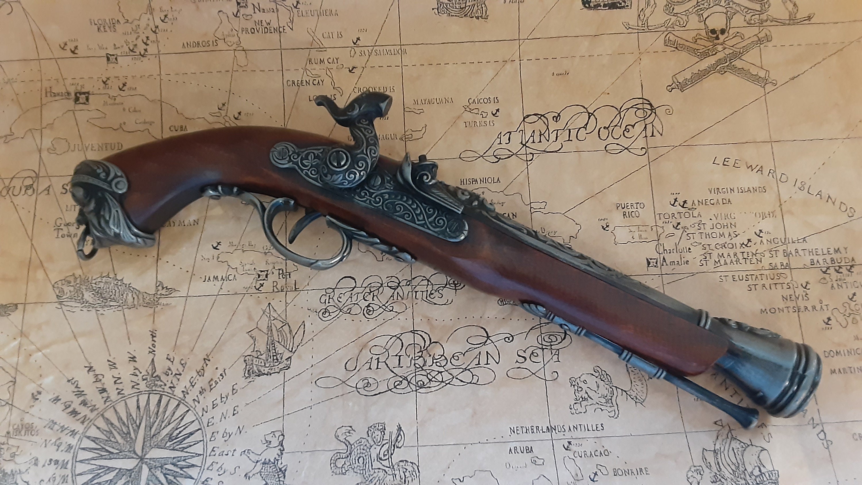 Plastic Naval Pirate Gun FlintLock Blunderbuss Movie Replica Pistol Cosplay