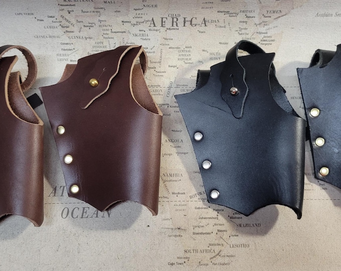 Straight Hanging Large Right Handed Flintlock Holster Only #2