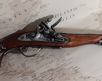 Right Handed Steampunk Style 18th Century Aged Pirate's Non Firing Antique Reproduction Flintlock