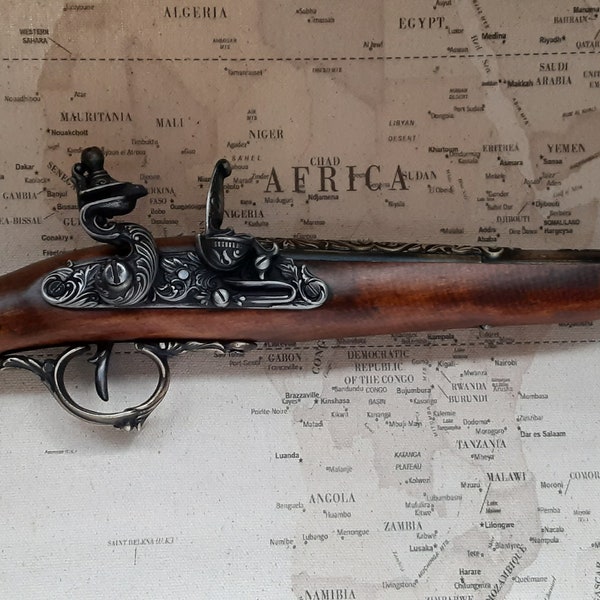 Small Right Handed Steampunk Style Pirate's Aged Non Firing 18th Century German Flintlock