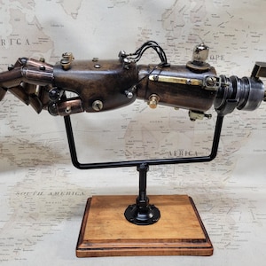 Steampunk Battle Damaged Robotic Aether Powered Android Right Hand Relic W/Table Top Display