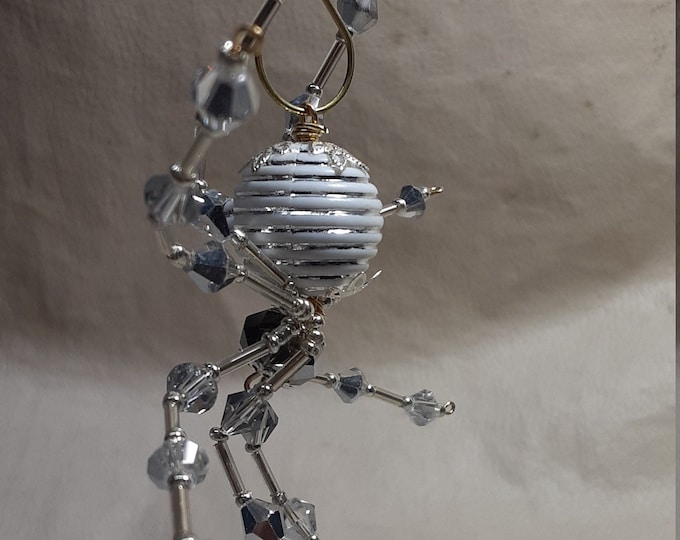 Steampunk/Christmas Crystalline White/Silver Striped Ice Spider