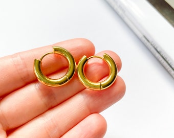 Thick hoop earrings, Waterproof & hypoallergen, 18K PVD gold plated stainless steel, High quality chunky hoops, Simple bold minimal circles