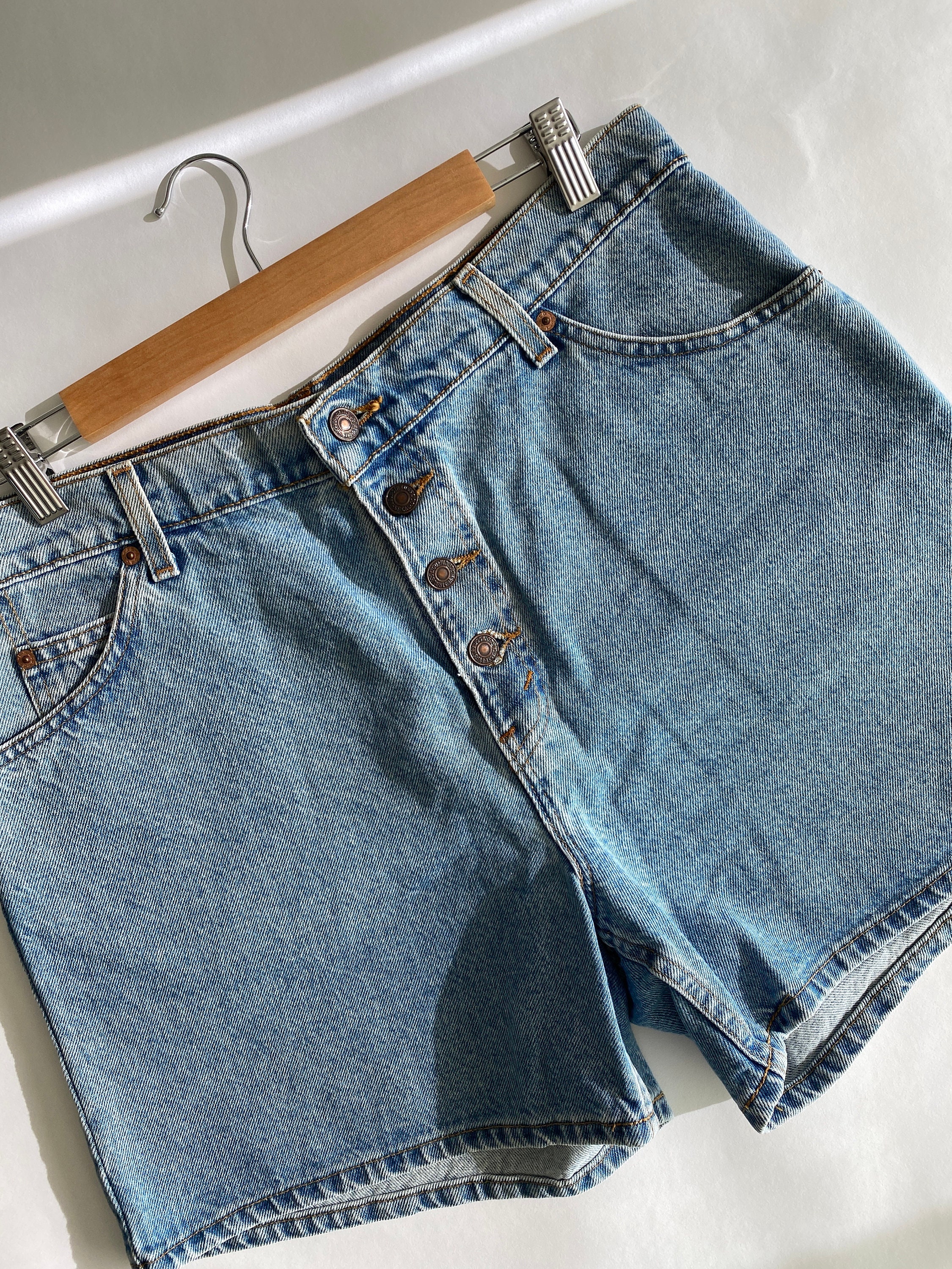 1990s Vintage Levi's 950 High Rise Jean 