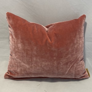 Luxurious Monarch velvet in peach colour from the Royal Menagerie collection