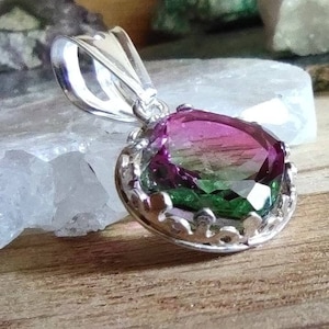 Sterlina silver pendant 925, with mystical quartz bio double crown bezel