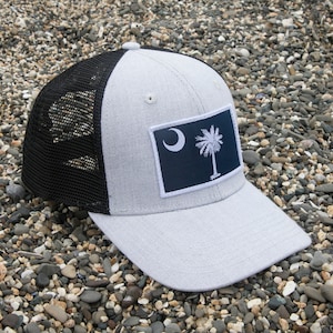 International Tie South Carolina Flag Palmetto Snapback Trucker Baseball Hat - Grey & Black