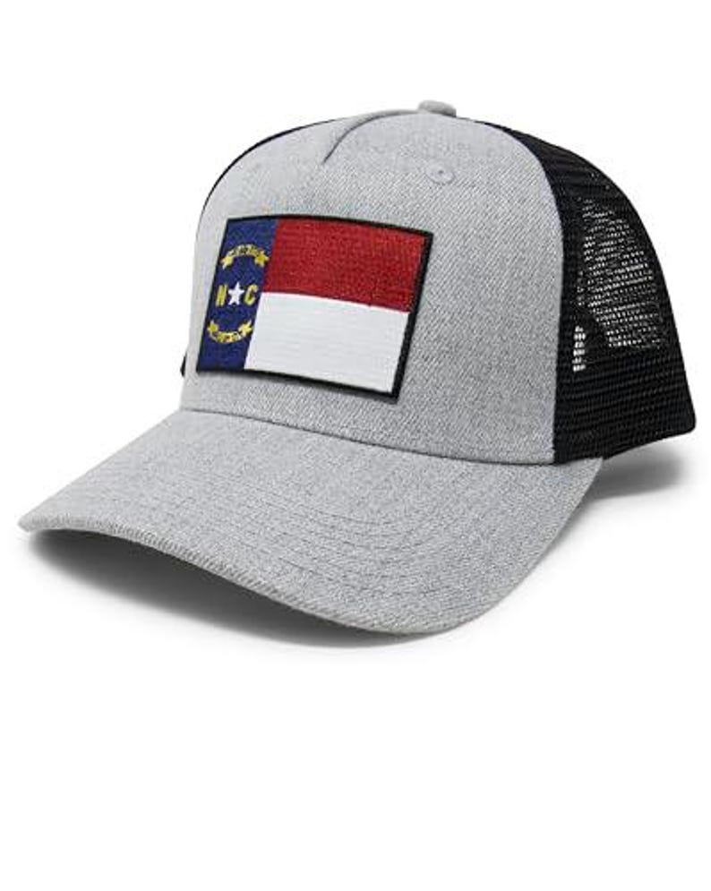 Międzynarodowa czapka z daszkiem Premium Flag North Carolina dla mężczyzn i kobiet – regulowana czapka typu snapback w jednym rozmiarze – haftowana naszywka – siateczka zdjęcie 3