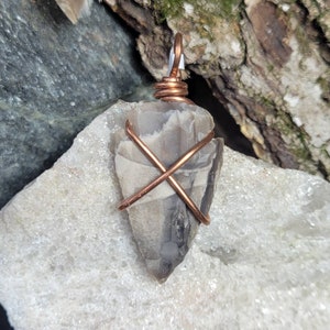 Arrowhead pendant, copper arrowhead pendant, copper arrowhead necklace, arrowhead, wire wrapped arrowhead, green arrowhead pendant