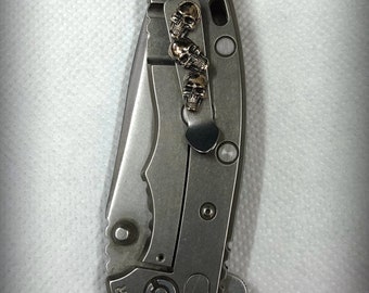 Handmade Titanium Clip with 3 Bronze Skull for Rick Hinderer XM-18 XM-24 Knife. knife clip. custom hinderer, Raw Titanium Pocket Clip.