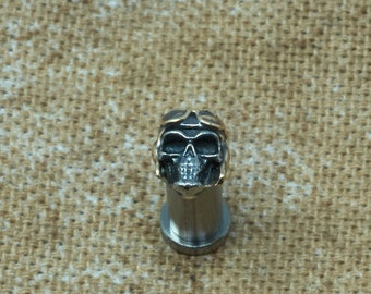 One Titanium Handle Nut with Pilot Skull for XM-18 3.5" Model.