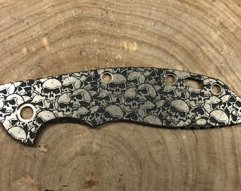 Handmade scales with custom "Skulls" design for the Hinderer XM-18 3.5"