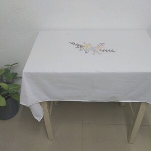 White Table cloth Embroidered Linen Tablecloth Kitchen Art Kitchen Accessories Kitchen Country Kitchen Decor Kitchen Tablecloth