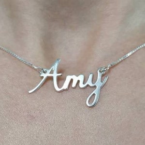 Ciondolo con targhetta in argento sterling - Collana con nome personalizzato - Regalo con scritta a mano - Amy