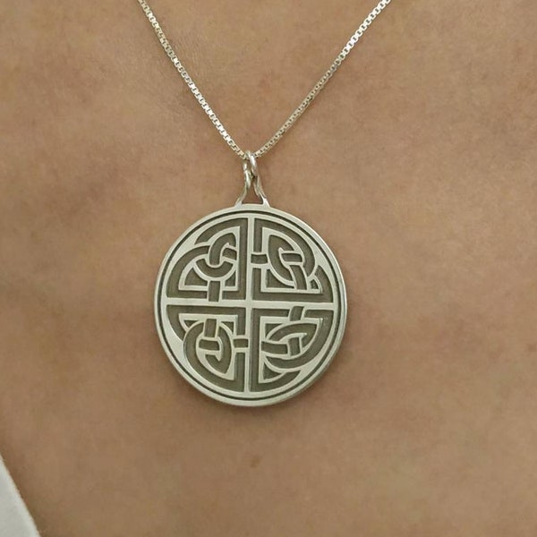 Round Celtic Knot - Dara Knot Necklace - Symbolic Necklace - Trinity Celtic - Infinity Knot - Celtic Jewelry - 925 Silver - 14k Solid Gold