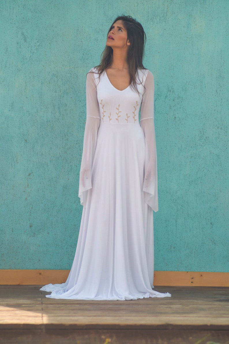 Tracery Wedding Dress Flowy Wedding Dress Custom Wedding Dress Etsy