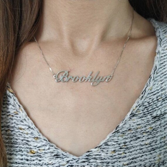 Name 2024 choker silver