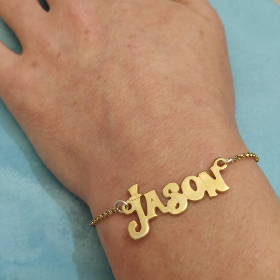 14K Gold Letter Bracelet : Personalized Valentine's Day Gifts for Your Loved One 8 / 8