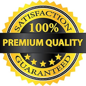 Op de afbeelding: Een goud en zwart zegel met de woorden "TEVREDENHEID 100% GEGARANDEERD" in een cirkelvormig patroon. De woorden "PREMIUM KWALITEIT" staan op een zwarte banner in het midden. Vijf gouden sterren onderaan.