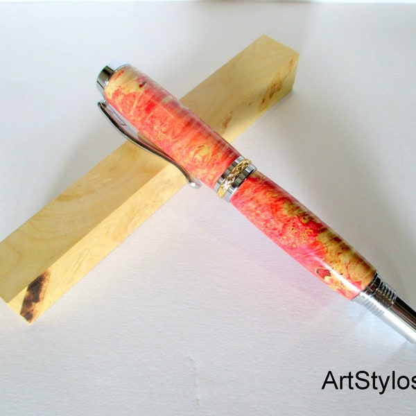 Stylo Plume, Roller d'Exception en bois de Loupe d'Erable Negundo Stabilisé Rouge***Fabrication Artisanale Française***