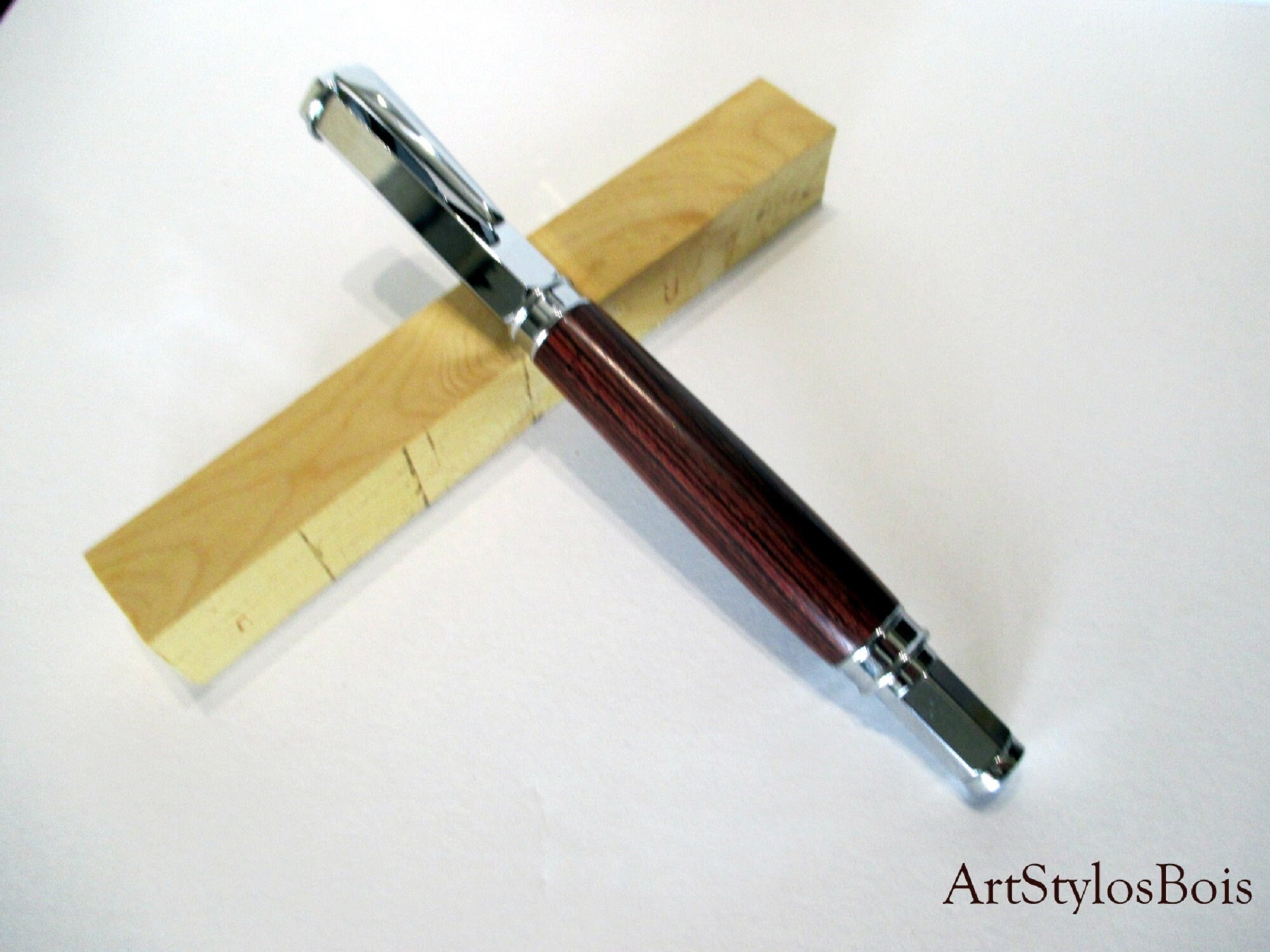 stylo Plume, Roller en Bois de Violettefabrication Artisanale Française